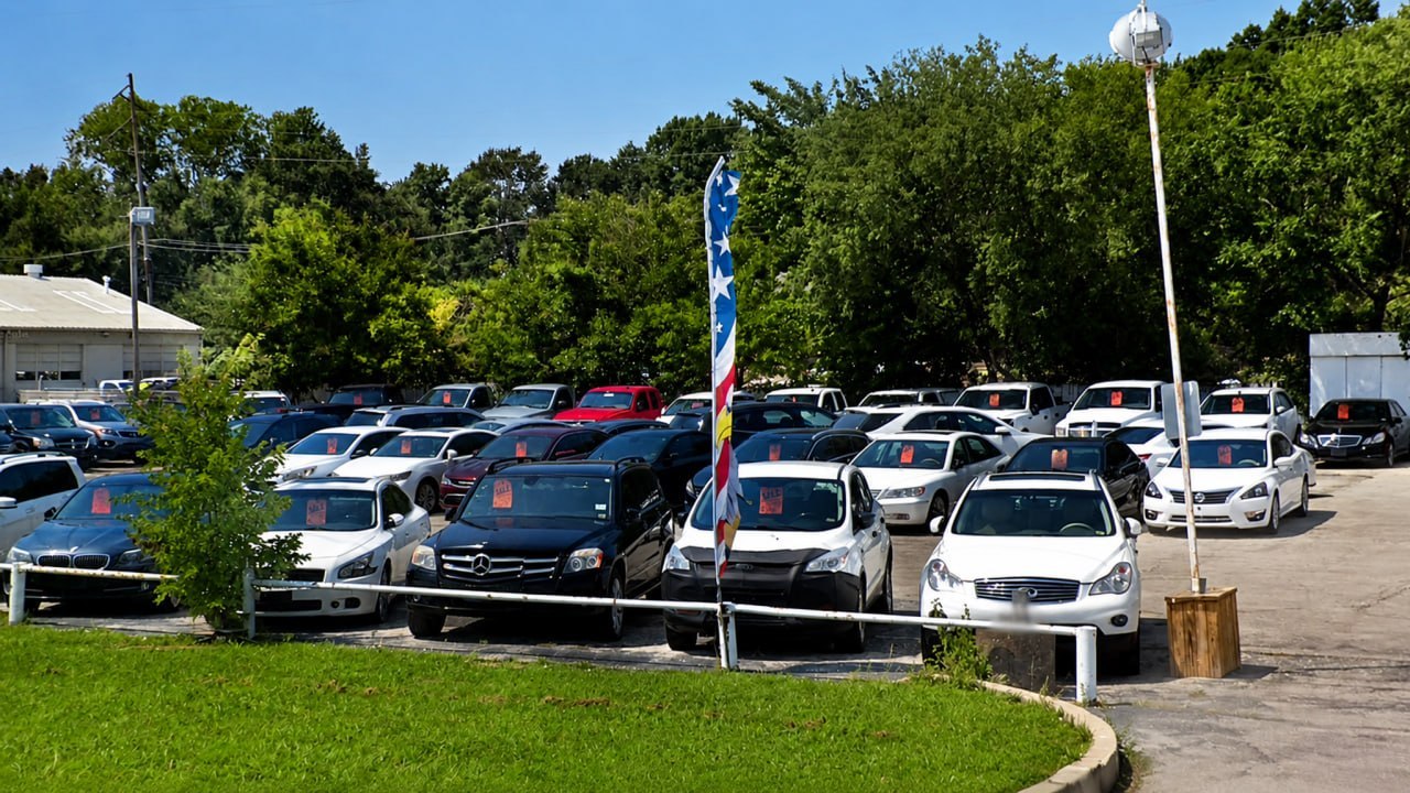 H & S Auto Sale image about